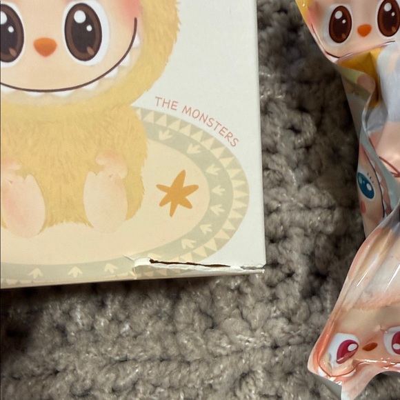 Pop Mart DaDa HAS Labubu - Picture 5 of 7